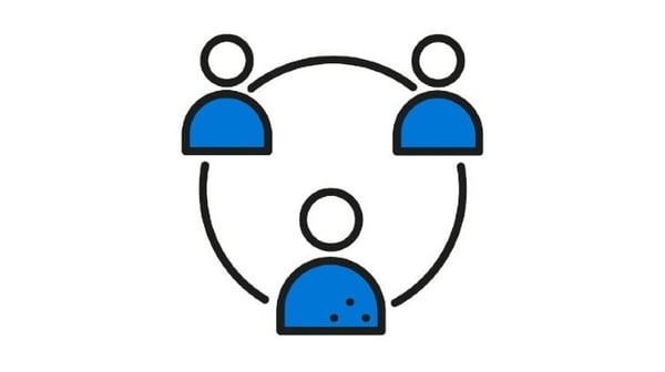 Icon of 3 people connected in a circle